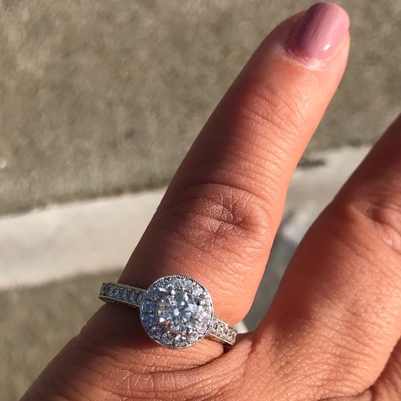 Diamond ring 💍 - Picture 2 of 8